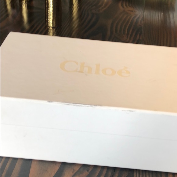 Meet your Posher, Elizabeth - Picture 1 of 1